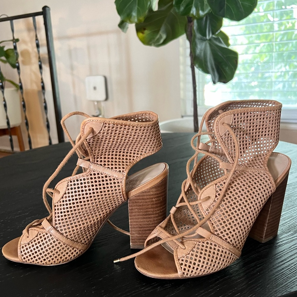 Aldo Shoes - Picture 6 of 9